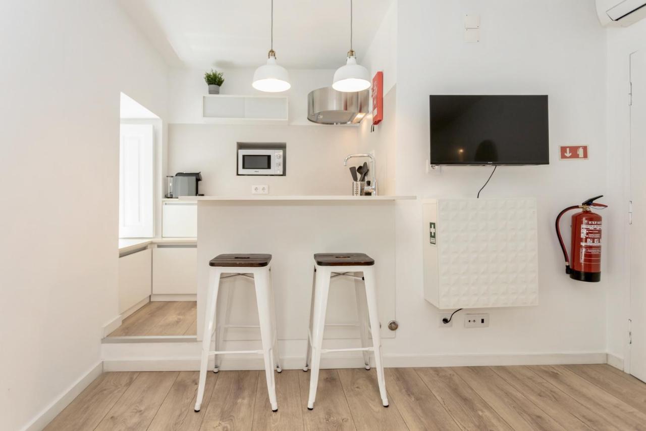 Setubal Citycenter Studios Экстерьер фото